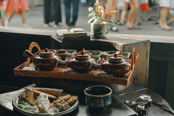 בית התה להושיט יד